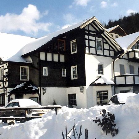 Hotel-Restaurant Zum Dorfkrug Winterberg Exterior foto